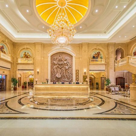 Vienna Hotel Huiyang Sanhe Square Huizhou  Exterior photo